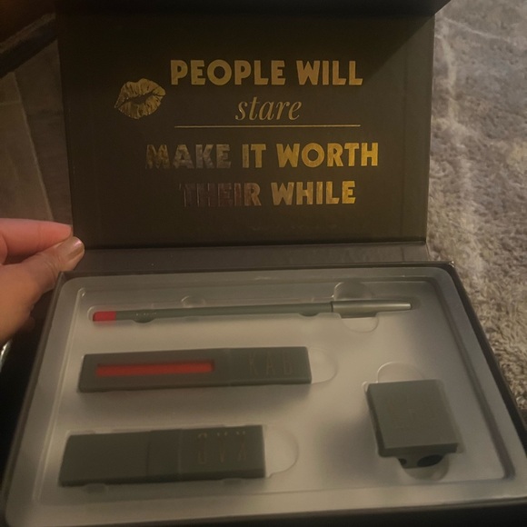 Trade for trendypink 

NWT lipstick set - Picture 4 of 8